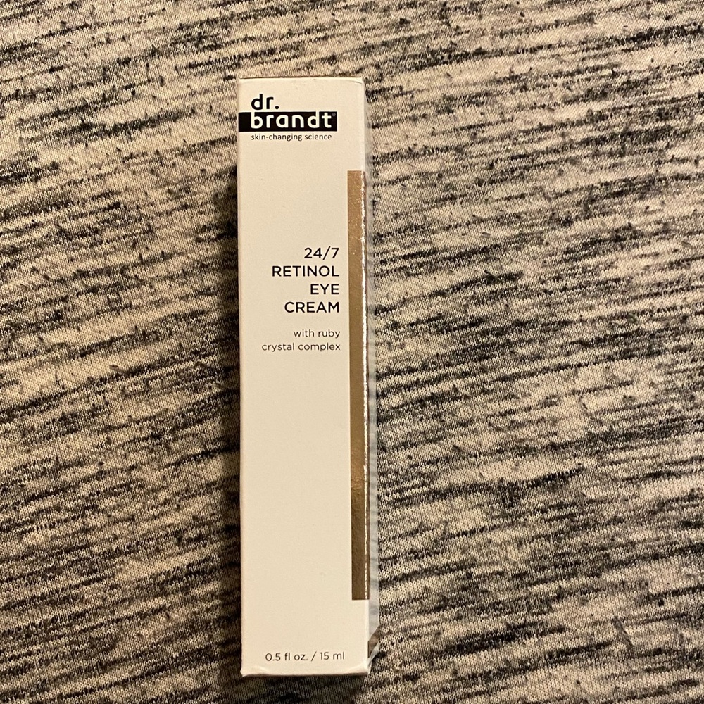 24/7 eye cream